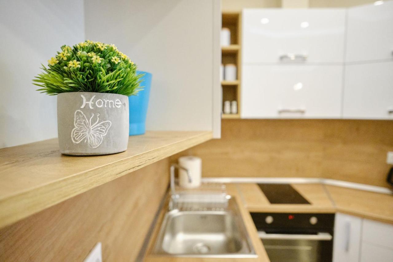 Luxury Nevena Apartment - Bogoridi Super Centre ブルガス エクステリア 写真