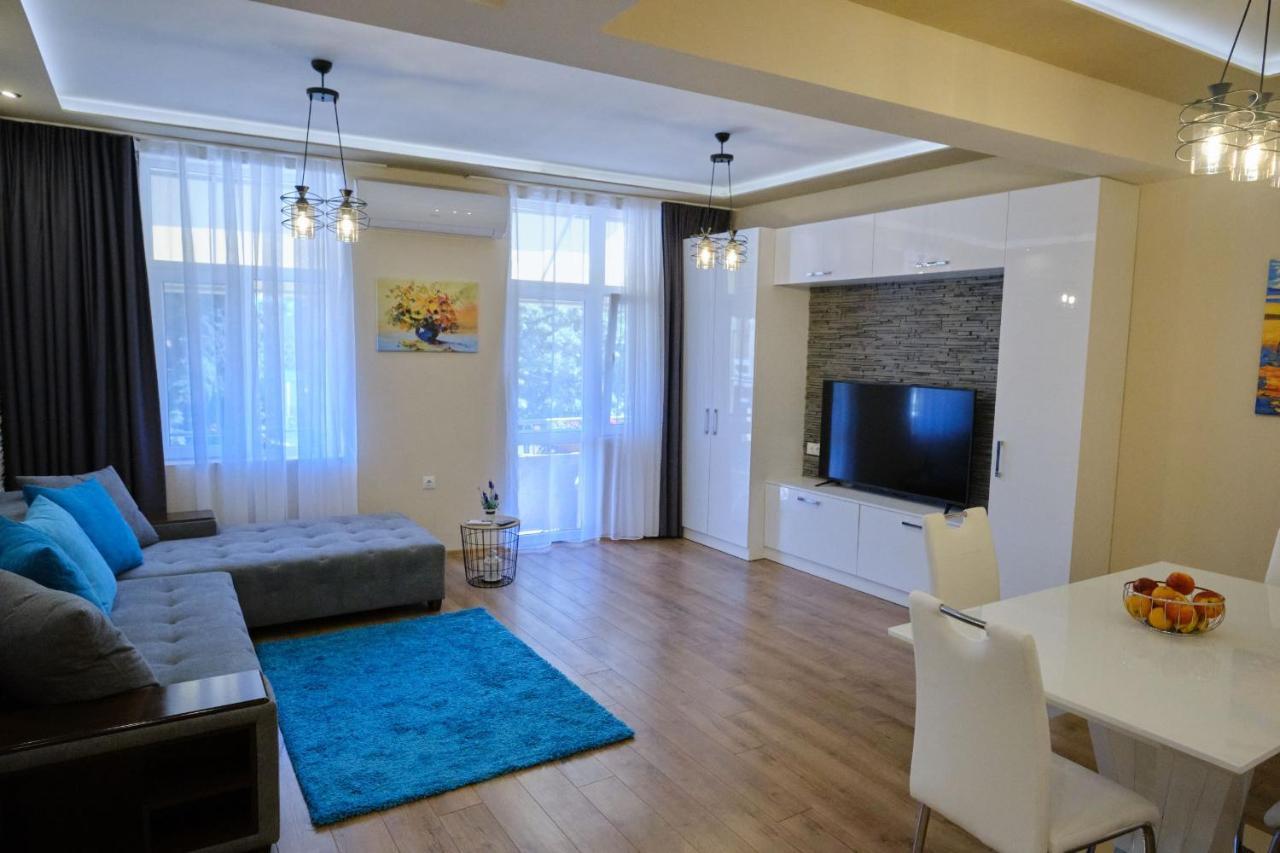 Luxury Nevena Apartment - Bogoridi Super Centre ブルガス エクステリア 写真